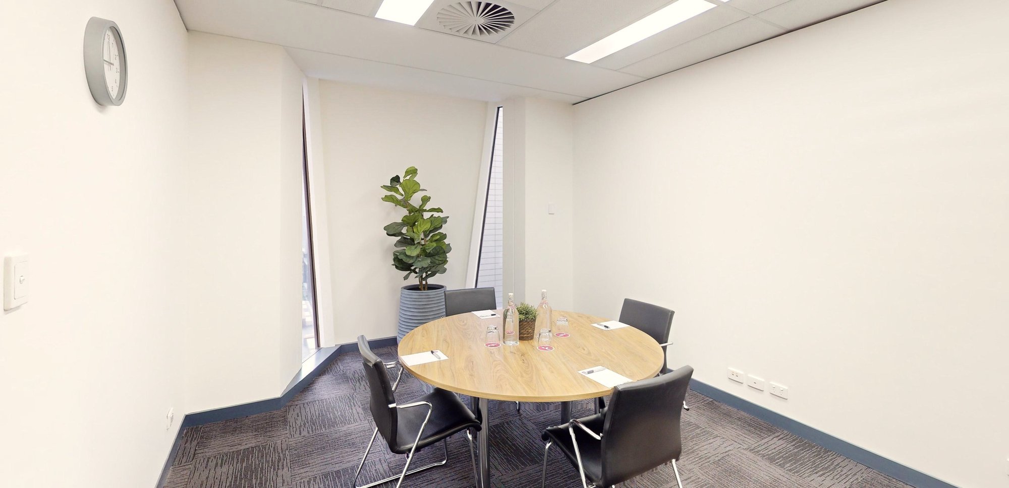 Karstens Meeting Room