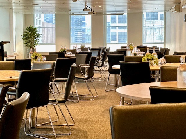 Karstens melbourne XL Room Cabaret